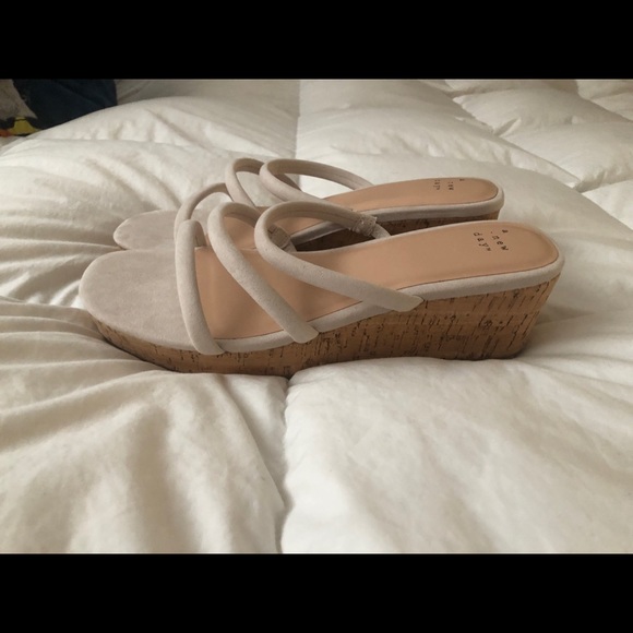 Strappy wedge sandals - Picture 7 of 7